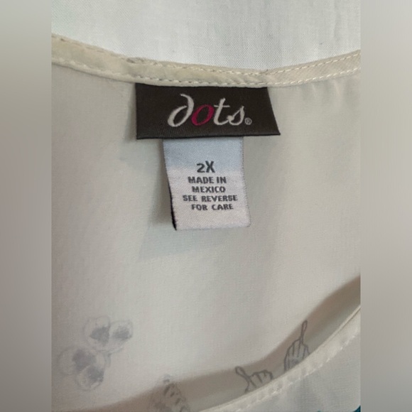 Dots - White Boxy Short Sleeve Blouse with Butterflies - Picture 6 of 12